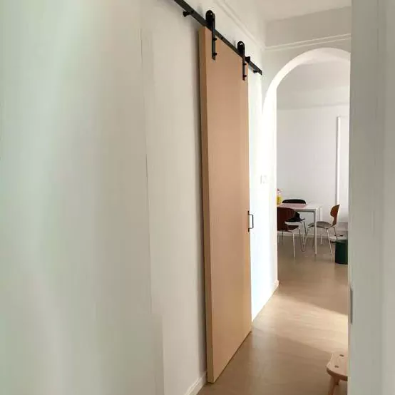 Ușile hambarului